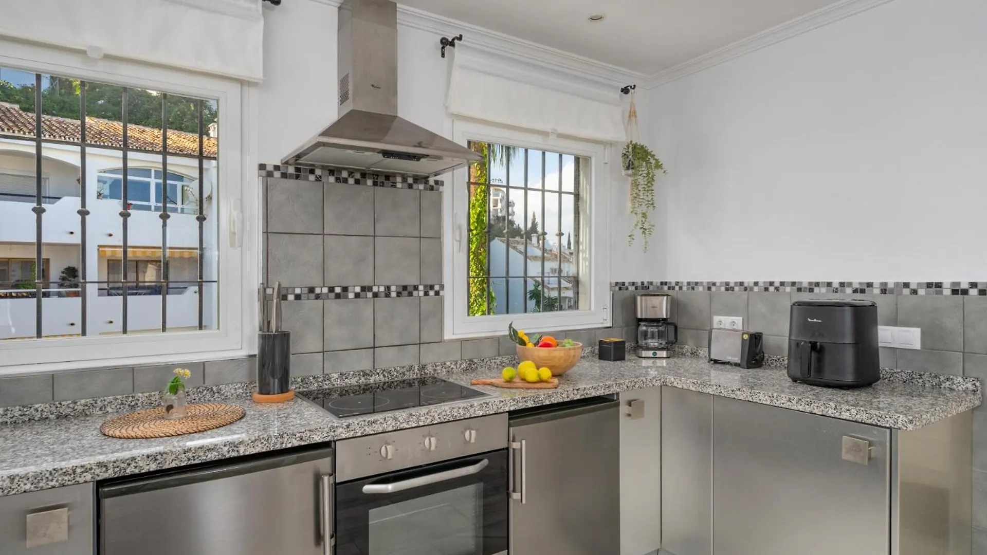Two Bedroom, Two Bathroom, Balcony, Pool Area, View Malaga 0*,